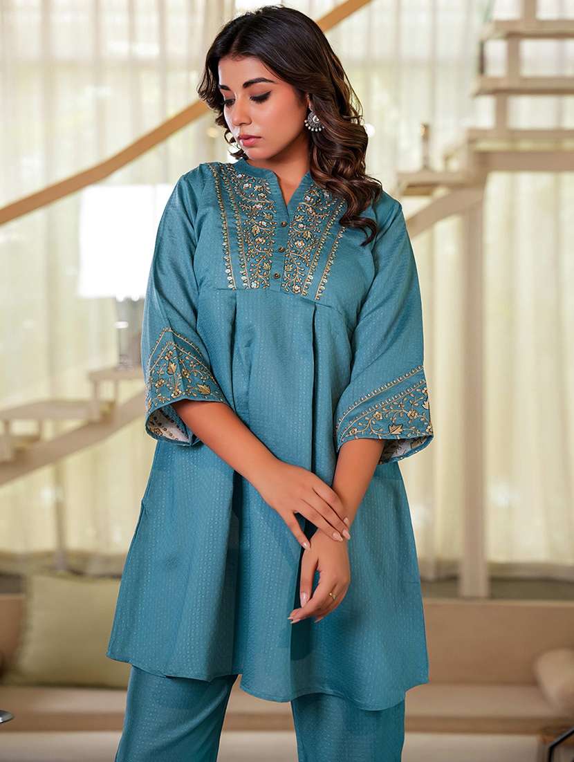 women turquoise embroidered ethnic co-ord set - 21993535 -  Standard Image - 3