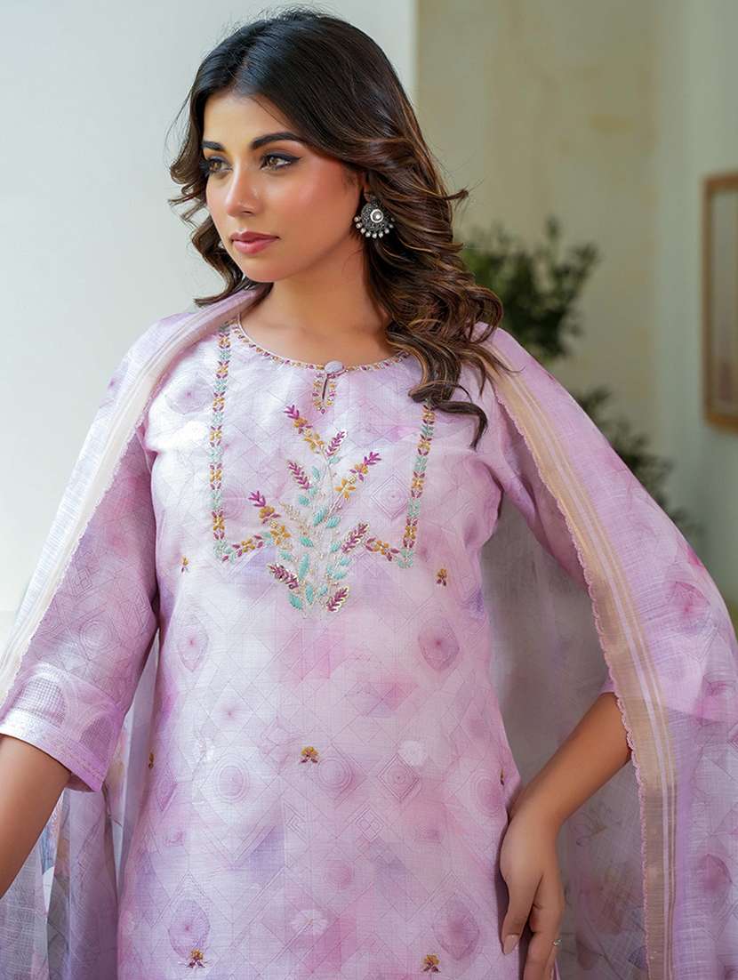 women printed kurta and pant with dupatta set - 21993605 -  Standard Image - 3