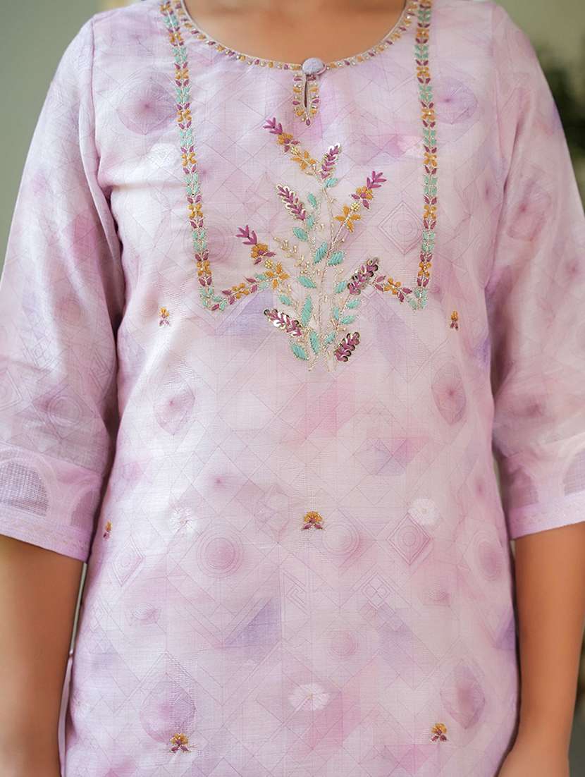 women printed kurta and pant with dupatta set - 21993605 -  Standard Image - 5