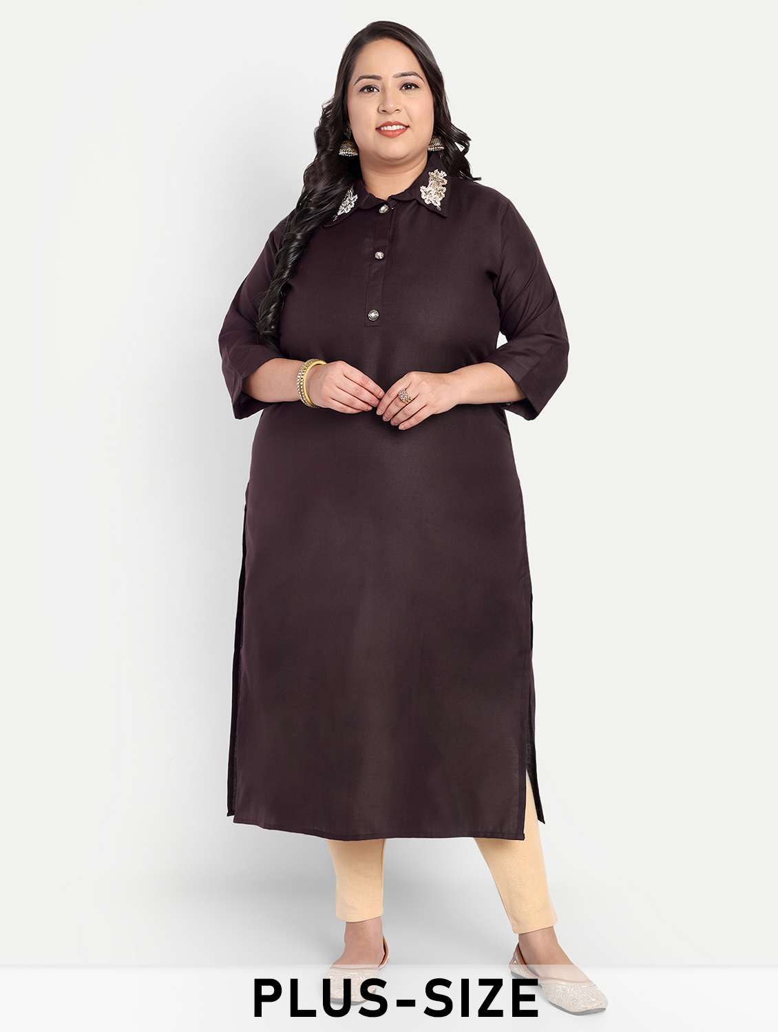 women plus size embroidered straight kurta - 21993627 - Zoom Image - 0