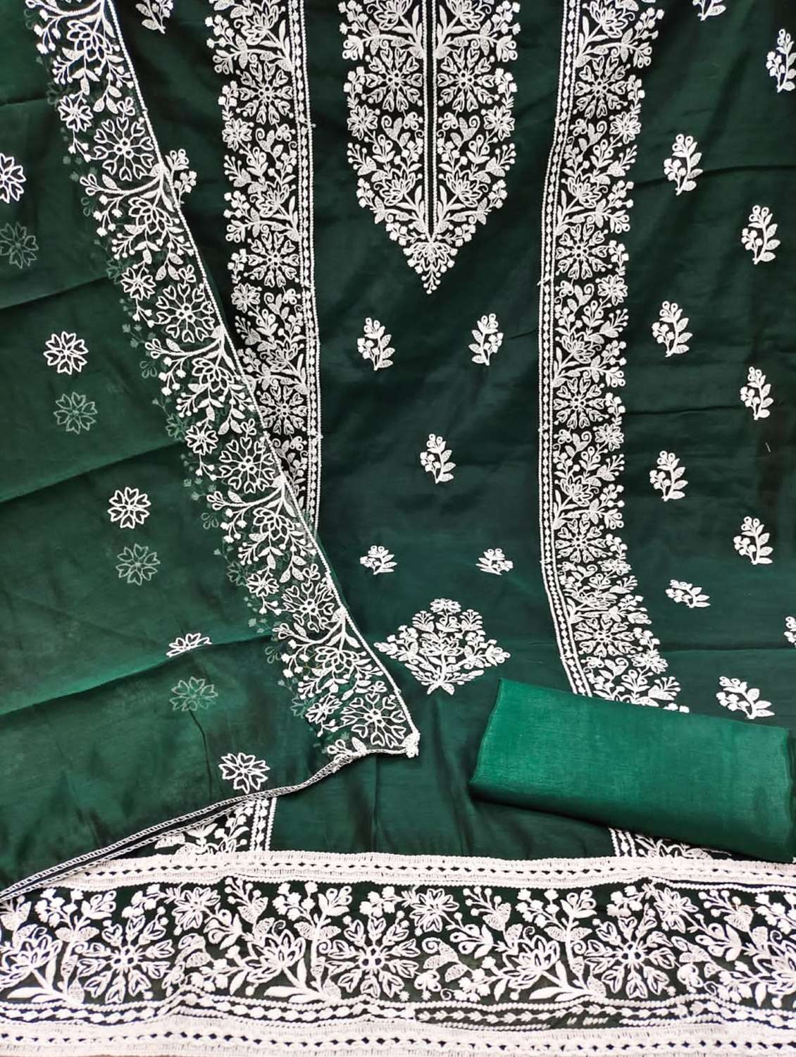 women embroidered unstitched suit set - 21993806 -  Standard Image - 3