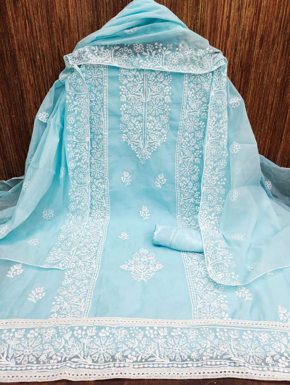 women embroidered unstitched suit set - 21993808 -  Standard Image - 3