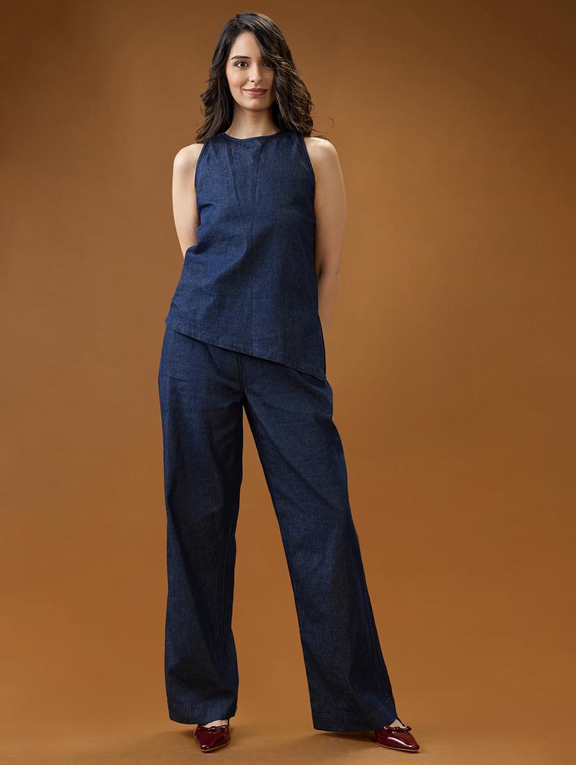 women solid globus women dark blue mid rise pleated relaxed fit wide leg denim trousers rise denim straight trouser - 21994541 - Standard Image - 5