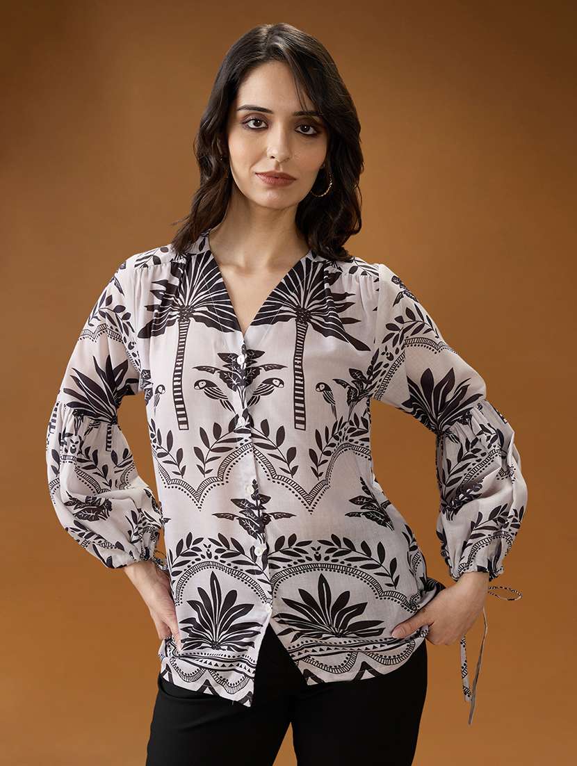 globus women black & white tribal print v-neck bishop sleeves shirt style top - 21994563 -  Zoom Image - 0