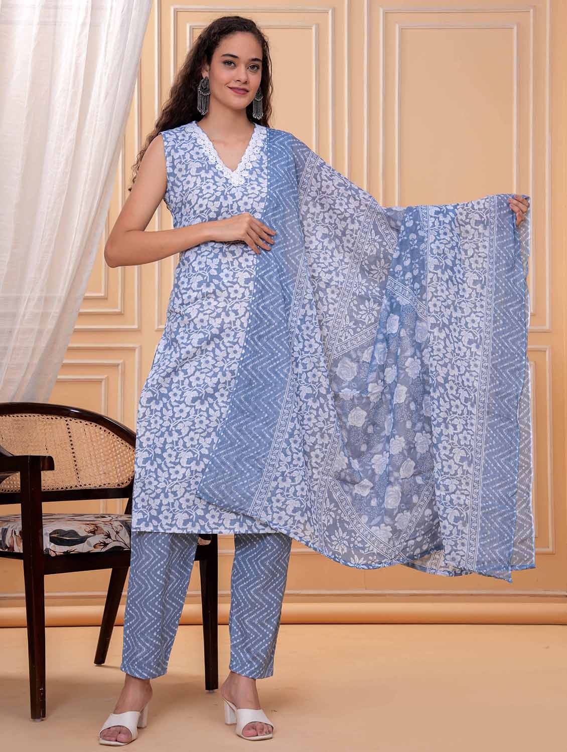 women floral printed sleeveless kurta pant with dupatta set