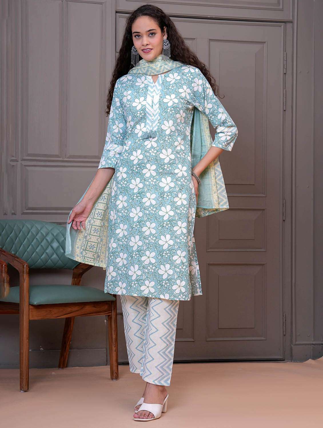 women floral printed three quarter sleeve kurta pant with dupatta set - 21995156 -  Standard Image - 3