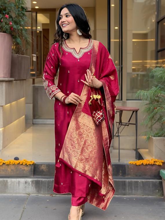 women embroidered kurta and pant with dupatta  - 21995254 -  Zoom Image - 0