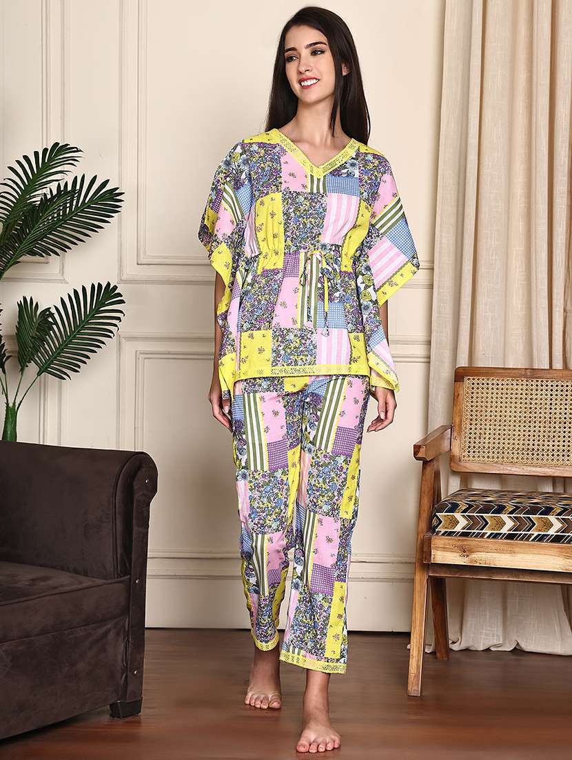 women printed nightwear pyjama set