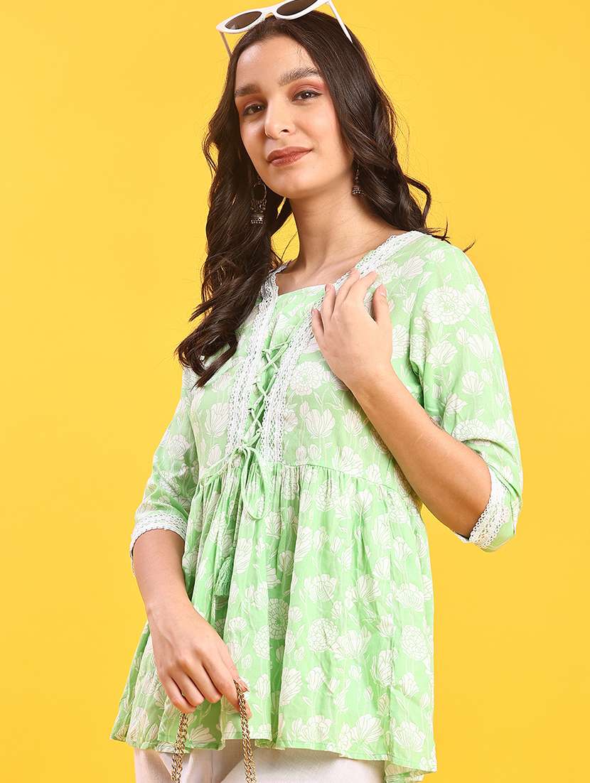 women printed three quarter sleeve kurti