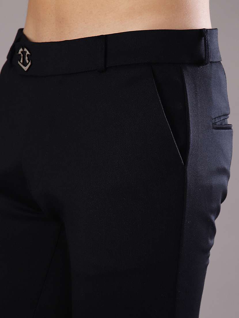 men solid mid rise slim fit chinos  - 21996554 -  Standard Image - 5