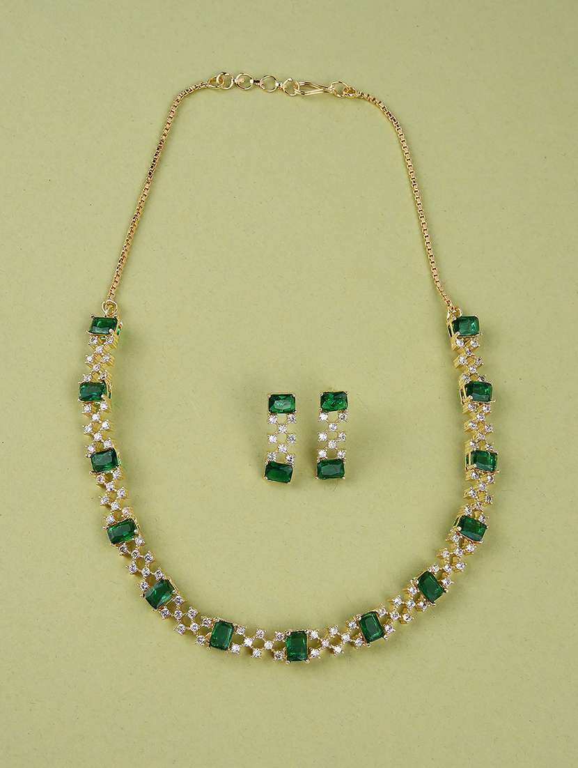 green metal chain necklace