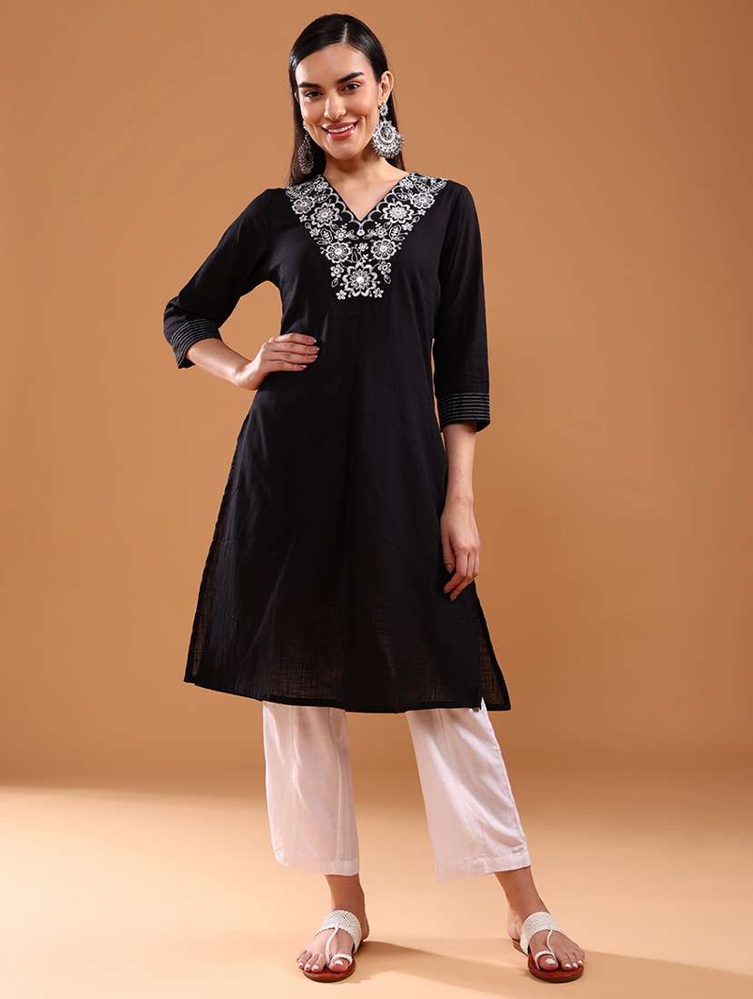 women three quarter sleeve a-line kurta