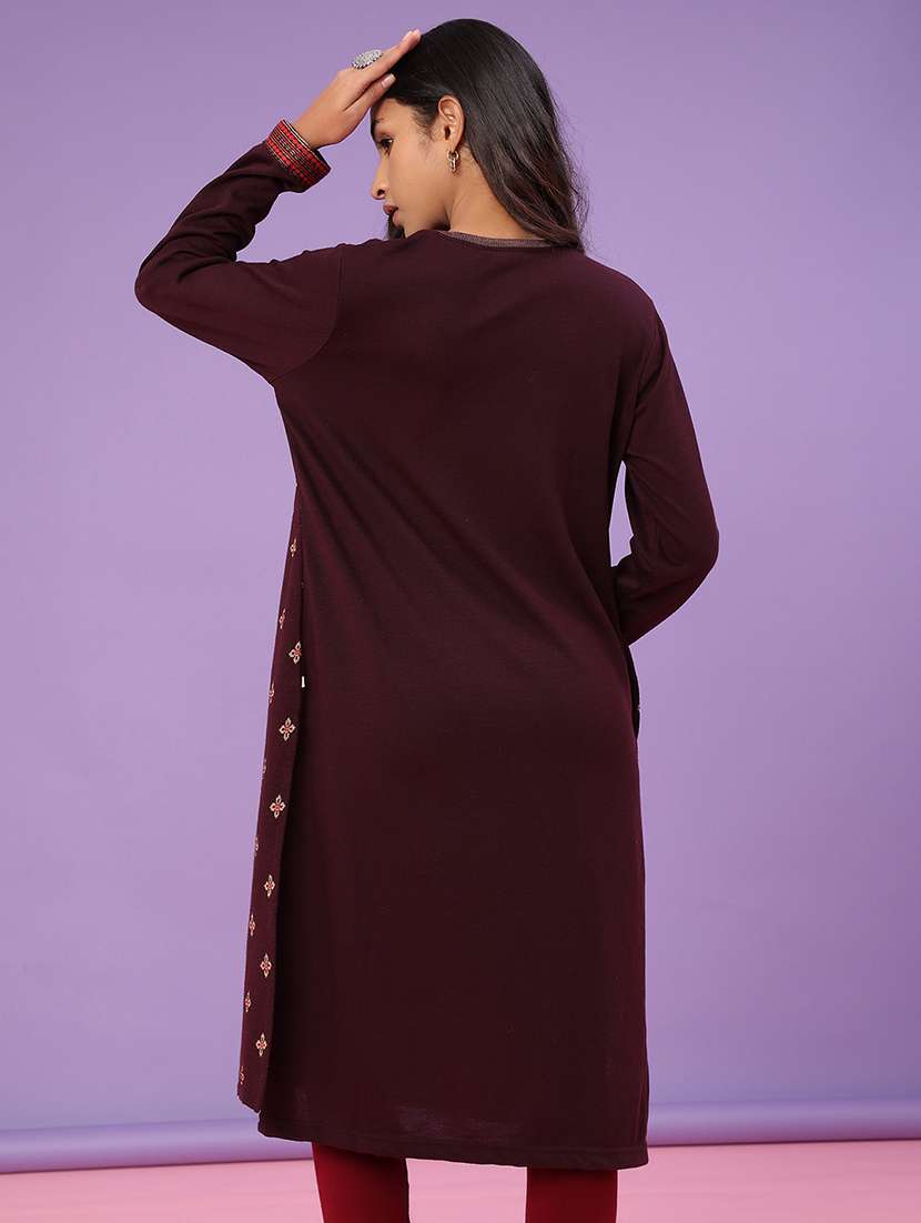 women self design long sleeve straight woolen kurta - 21996615 -  Standard Image - 3