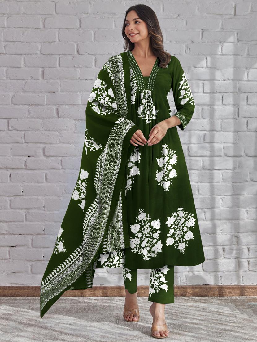 women floral three quarter sleeve kurta pant with dupatta set - 21997180 -  Zoom Image - 0