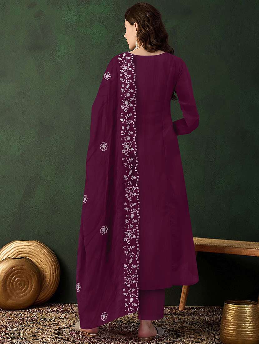 women solid with work long sleeve kurta pant with dupatta set - 21997228 - Standard Image - 3