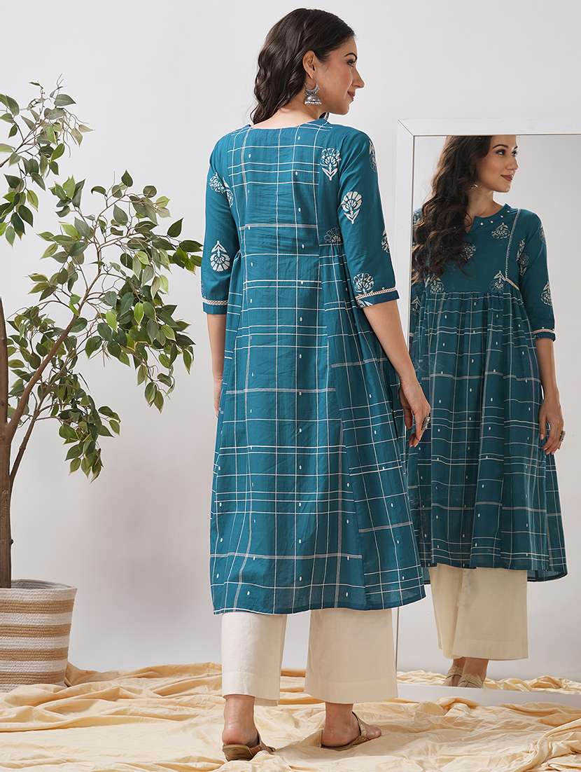 women checkered three quarter sleeve a-line kurta - 21997236 -  Standard Image - 3
