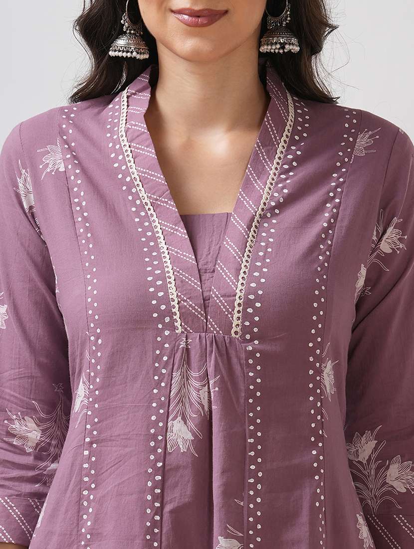 women floral three quarter sleeve a-line kurta - 21997237 - Standard Image - 5