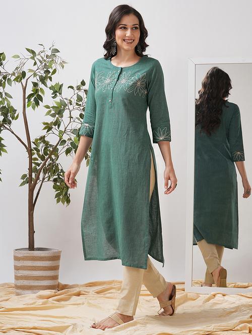 women striped three quarter sleeve straight kurta - 21997238 - Standard Image - 0