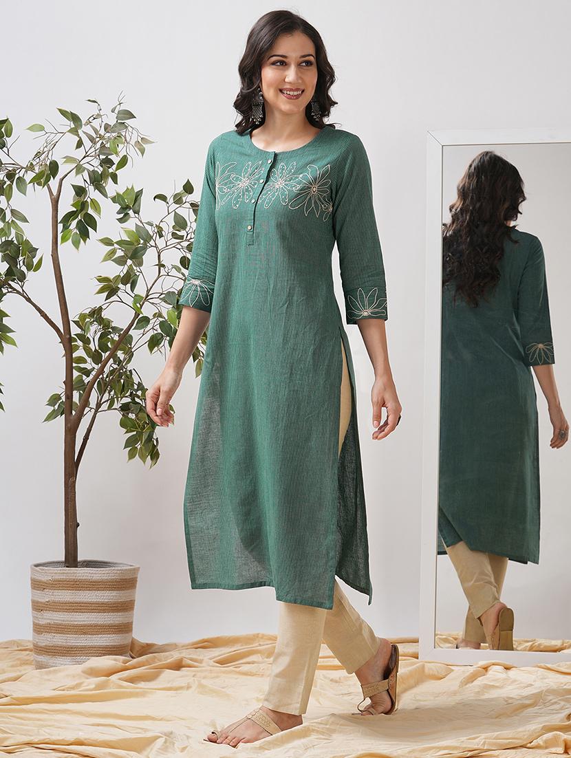 women striped three quarter sleeve straight kurta - 21997238 - Zoom Image - 0