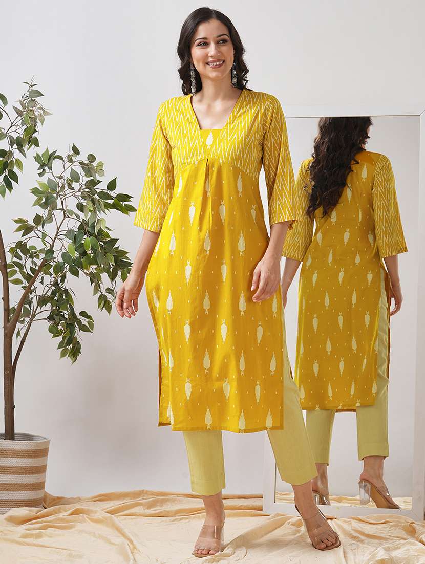 women printed three quarter sleeve a-line kurta - 21997240 - Zoom Image - 0