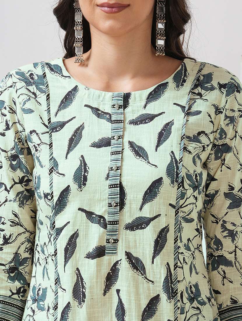 women floral printed three quarter sleeve straight kurta - 21997243 -  Standard Image - 5