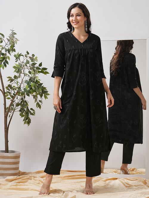women printed three quarter sleeve a-line kurta - 21997244 - Standard Image - 0