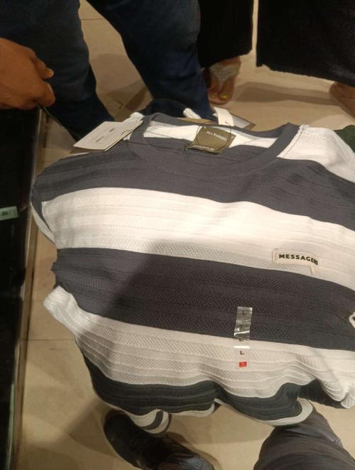 dark grey jacquard tshirt - 21997573 - Standard Image - 0