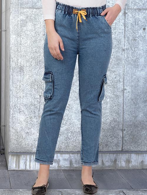 women solid mid rise denim cargo - 21997901 - Standard Image - 0