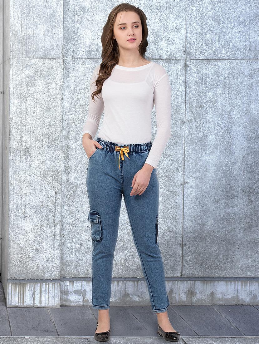 women solid mid rise denim cargo - 21997901 - Standard Image - 3