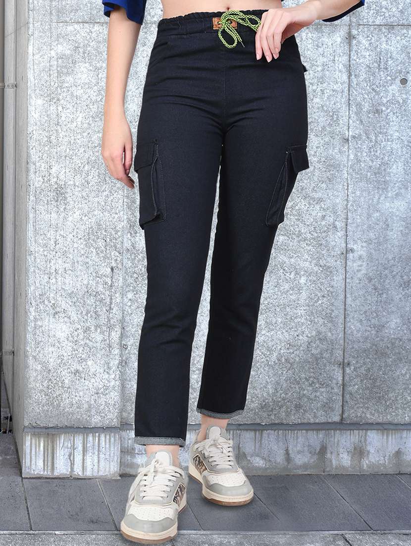 women solid mid rise denim cargo