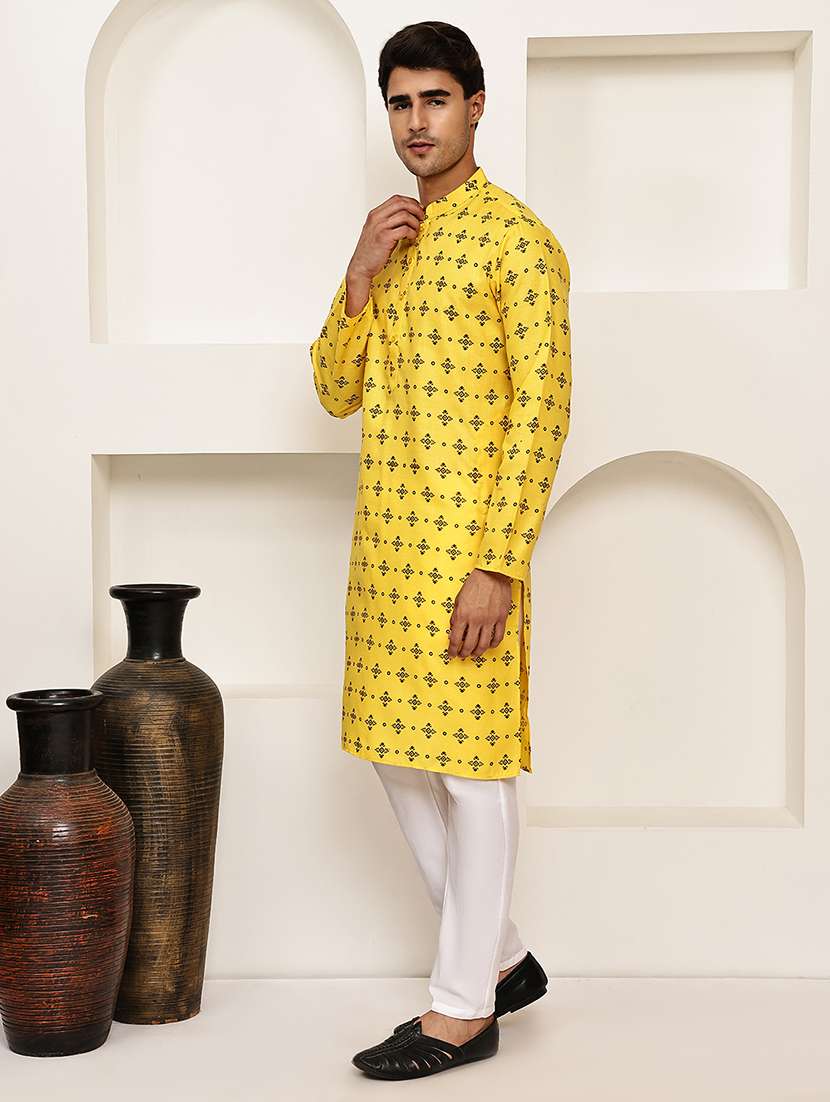 men printed mandarin neck long kurta - 21997927 - Standard Image - 3