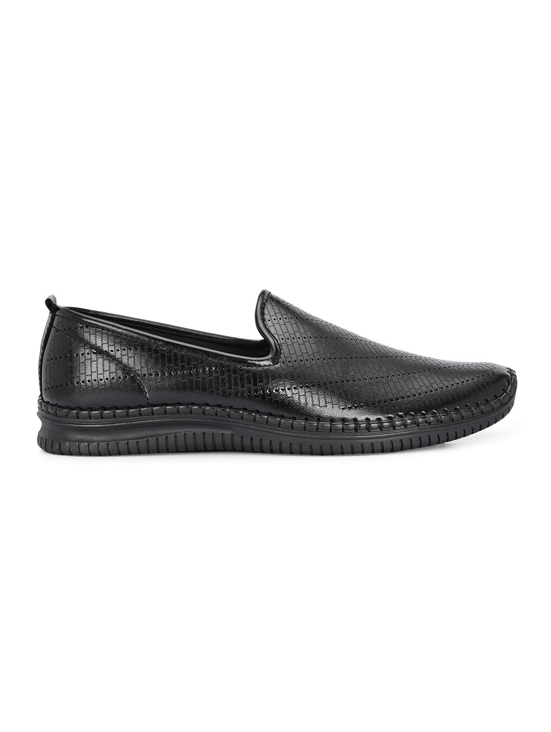 men black slip on casual shoes - 21998046 - Standard Image - 3