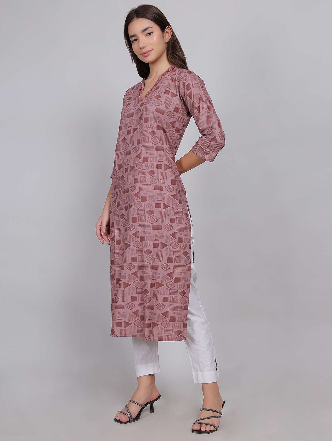 women printed three quarter sleeve straight kurta - 21998110 - Standard Image - 3