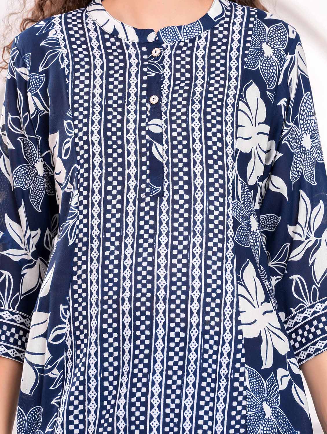 women printed three quarter sleeve a-line kurti - 21998127 - Standard Image - 5