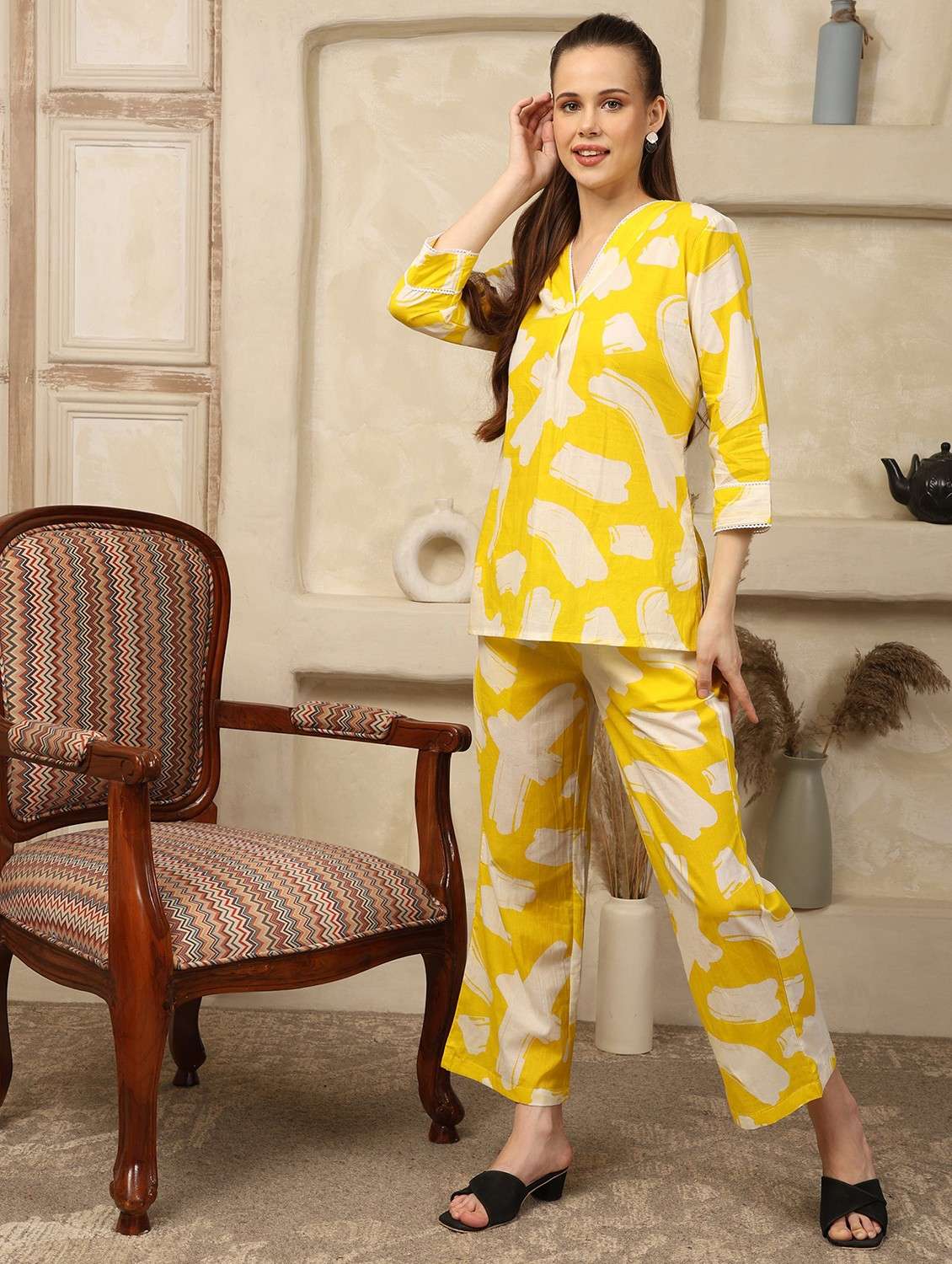 women printed three quarter sleeve ethnic co-ord set - 21998222 - Standard Image - 3