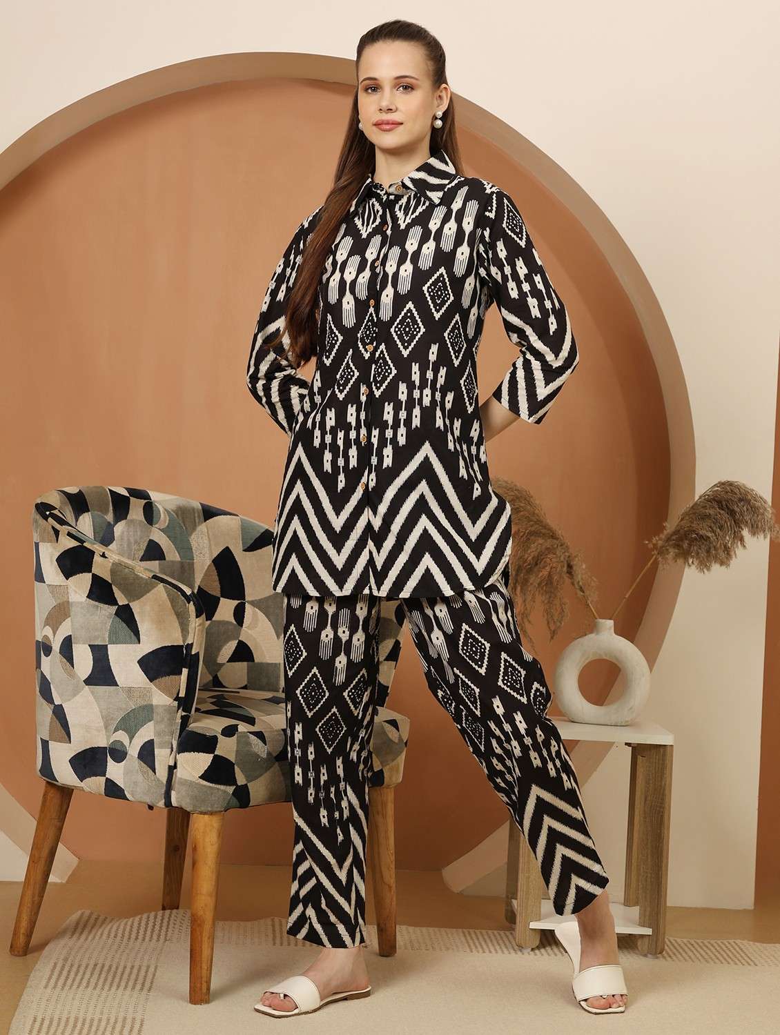women printed three quarter sleeve ethnic co-ord set - 21998224 -  Zoom Image - 0