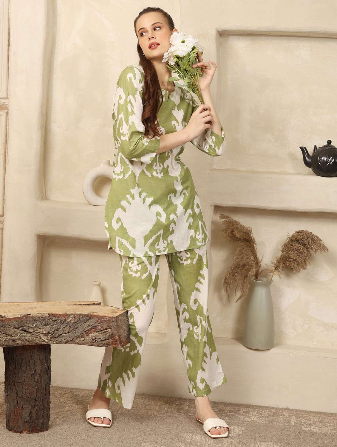 women printed three quarter sleeve ethnic co-ord set - 21998227 - Zoom Image - 0