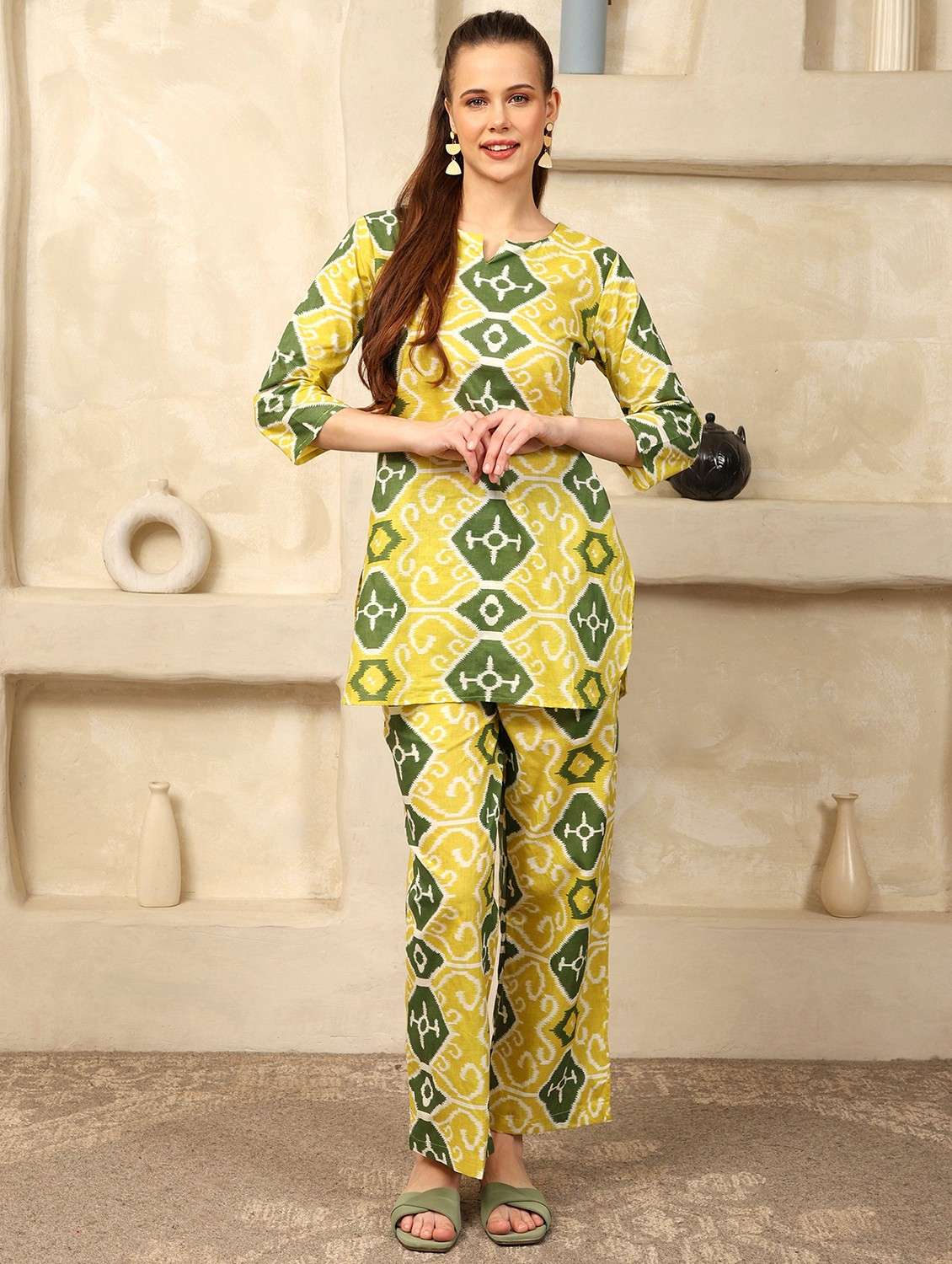 women ikat printed three quarter sleeve ethnic co-ord set - 21998239 - Standard Image - 3