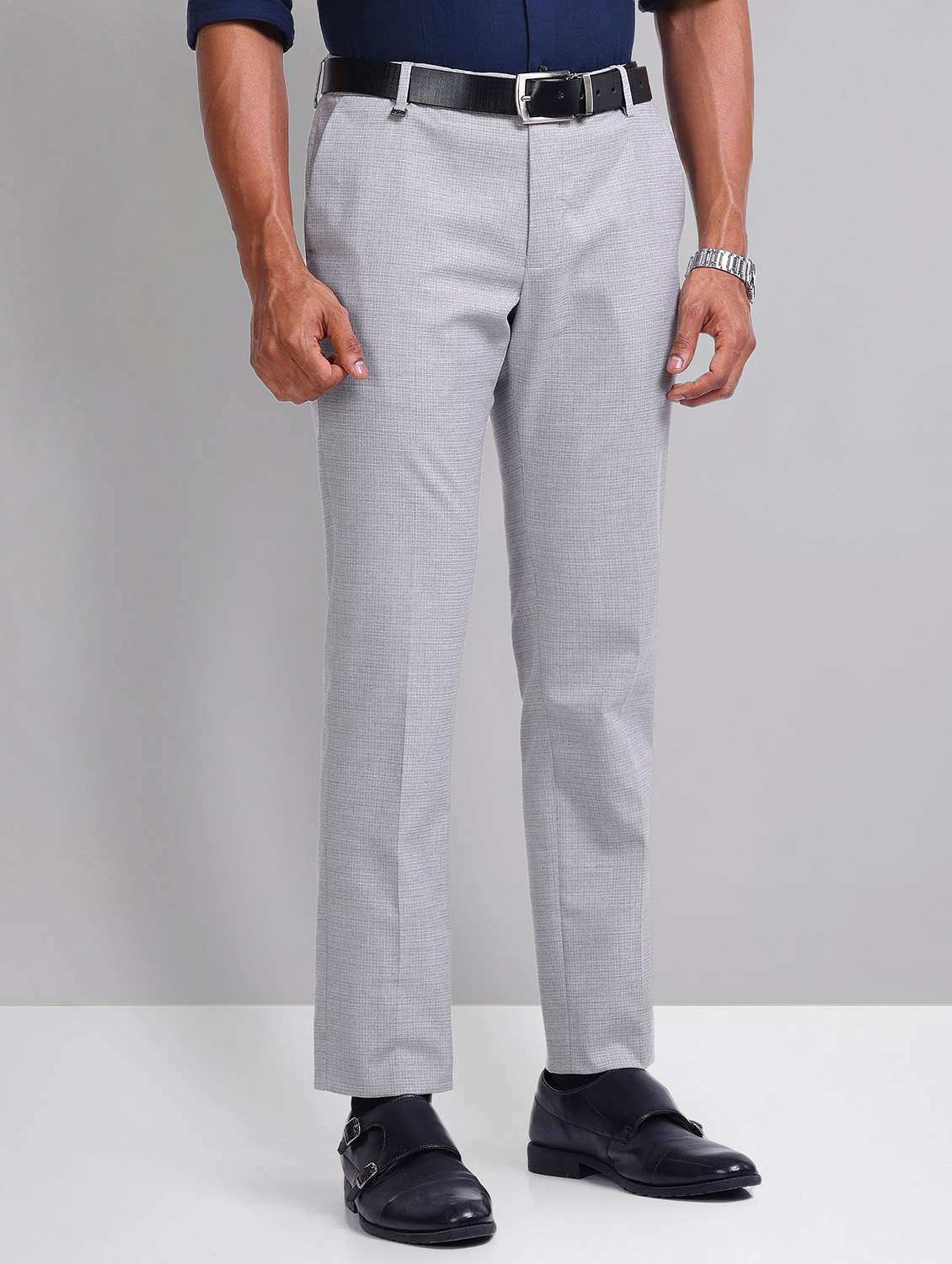 men checkered mid rise formal trouser