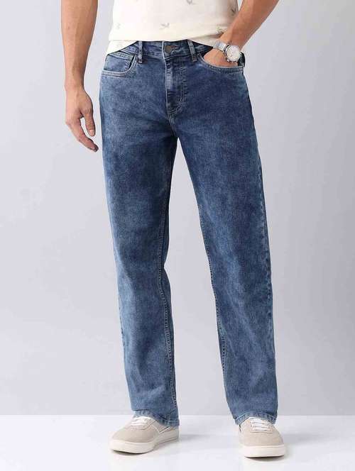men washed mid rise straight fit jeans - 21998388 - Standard Image - 0