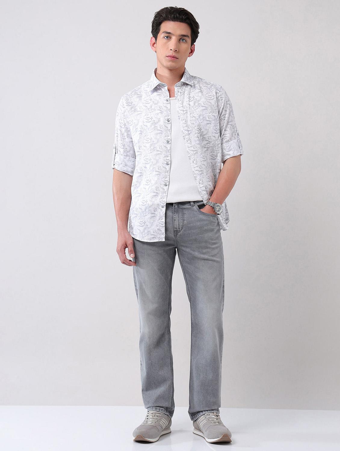 men washed mid rise straight fit jeans - 21998414 - Standard Image - 5