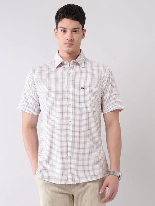 men checkered short sleeve regular fit casual shirt - 21998483 -  Standard Image - 0