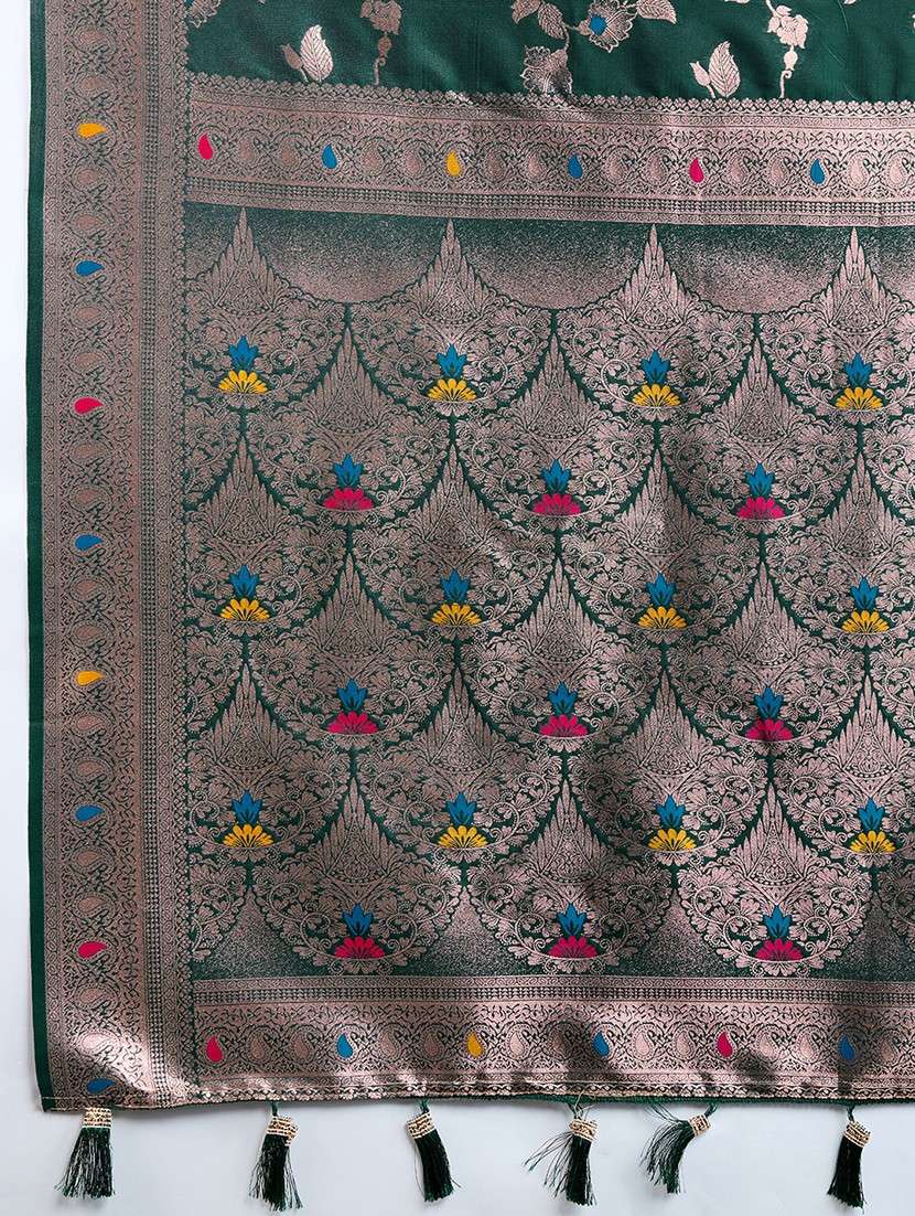 women self design banarasi saree with blouse - 21998527 - Standard Image - 3