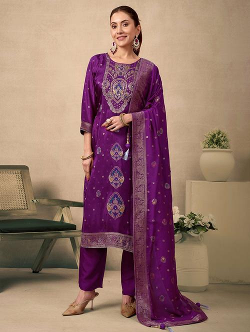 women self design three quarter sleeve kurta pant with dupatta set - 21998563 - Standard Image - 0