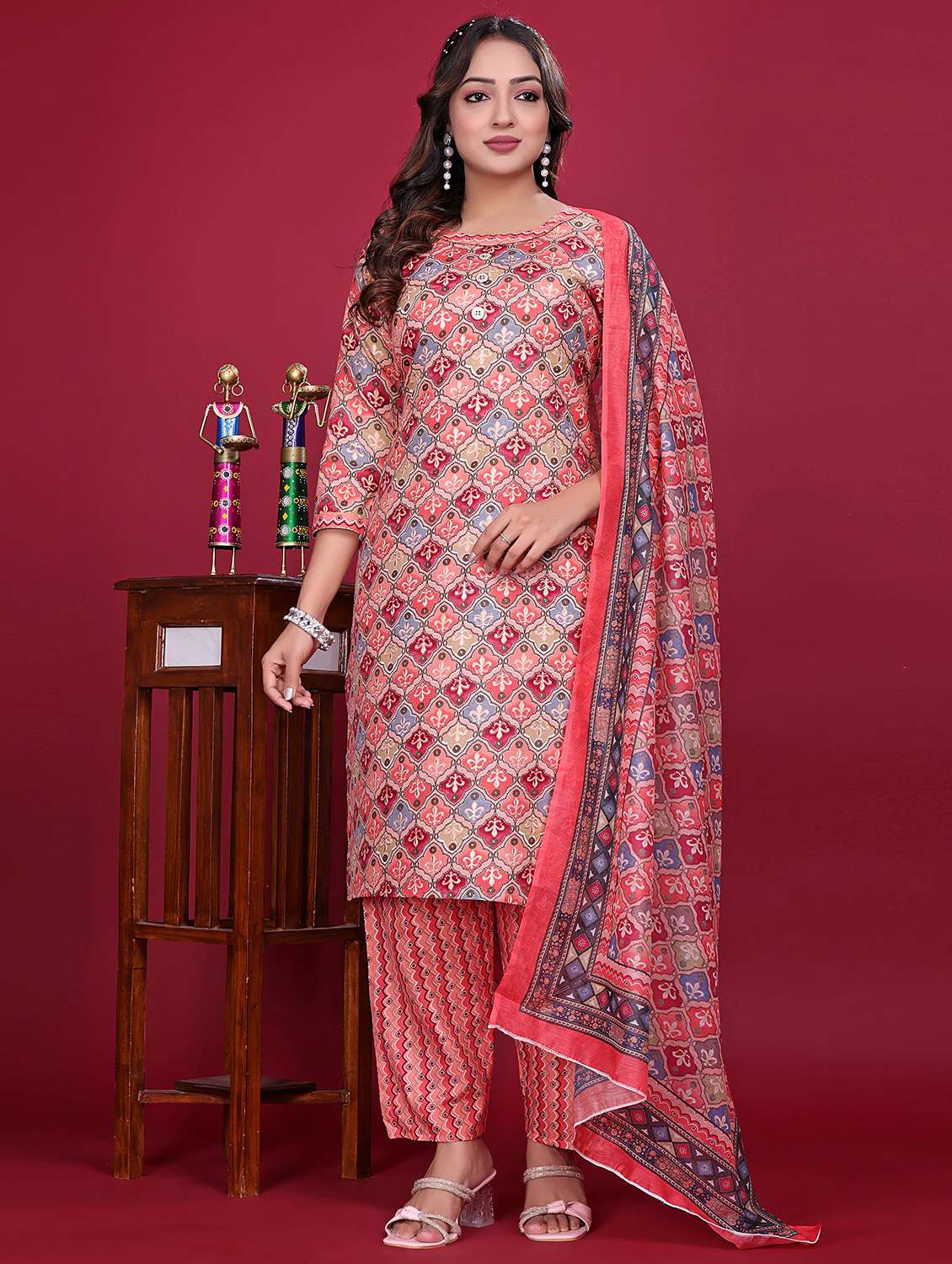 women printed kurta and pant with dupatta set