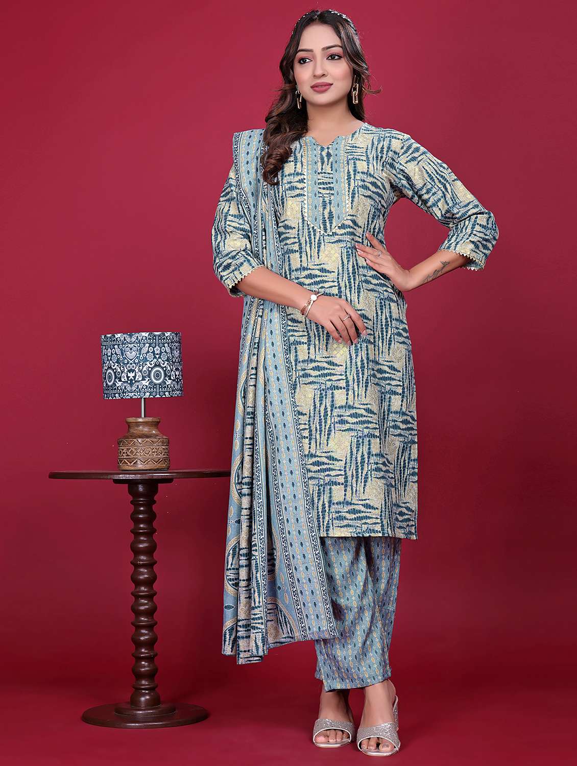 women printed three quarter sleeve kurta pant with dupatta set