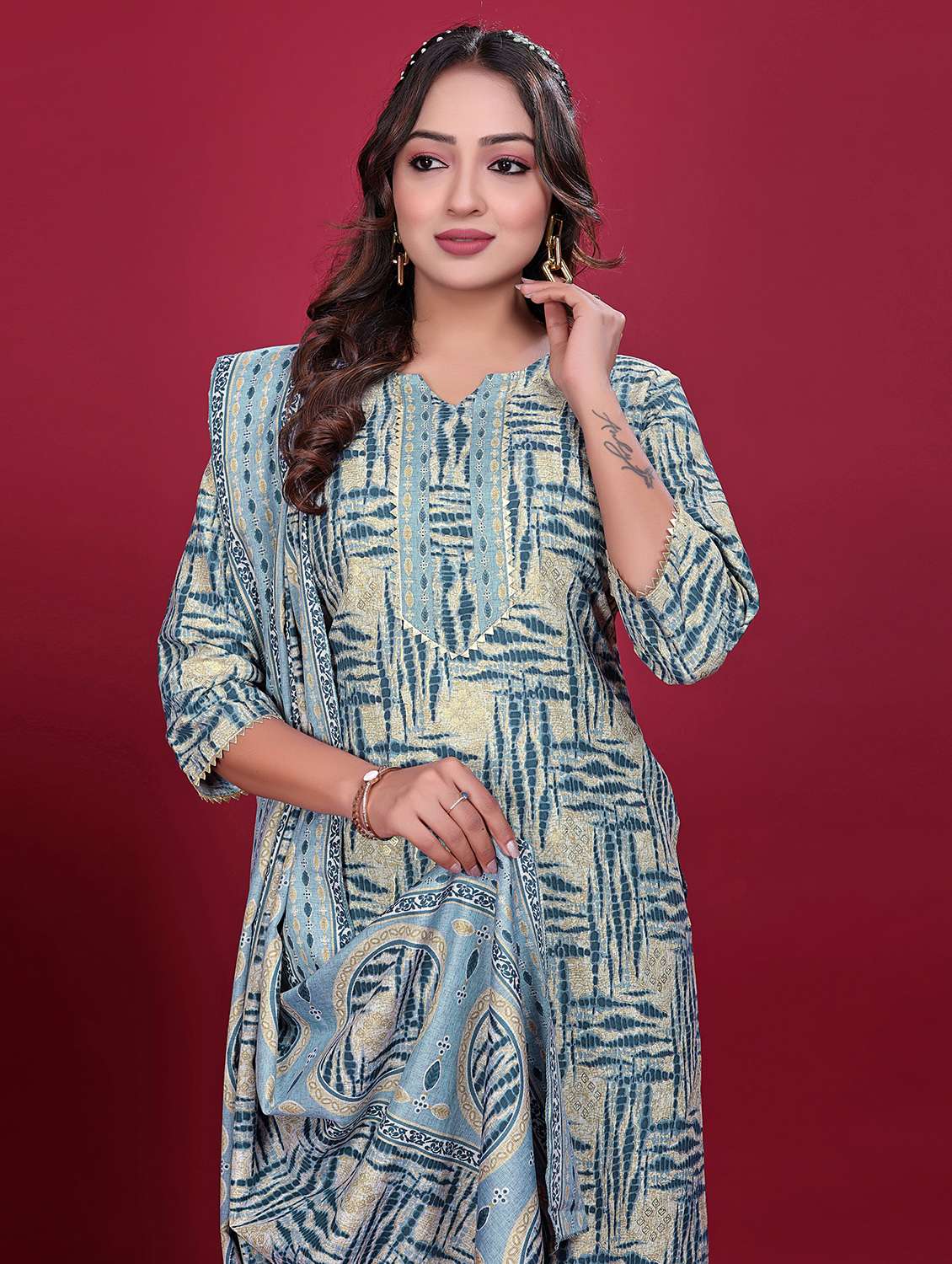 women printed three quarter sleeve kurta pant with dupatta set - 21998636 -  Standard Image - 3