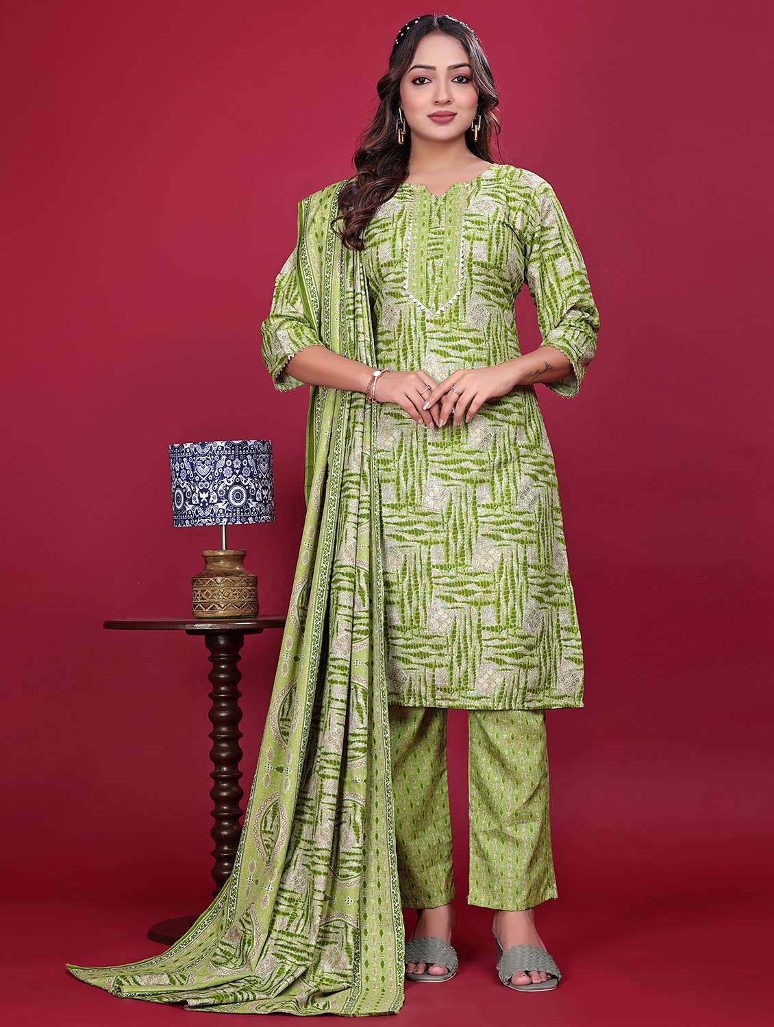 women printed three quarter sleeve kurta pant with dupatta set