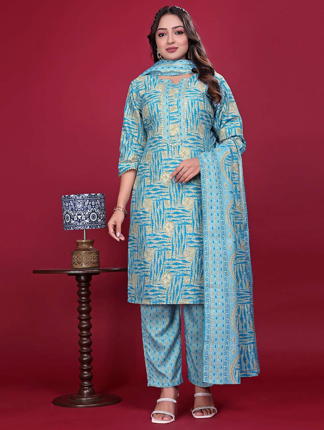 women printed three quarter sleeve kurta pant with dupatta set