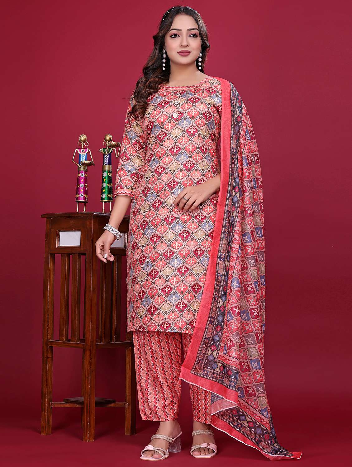 women printed three quarter sleeve kurta pant with dupatta set
